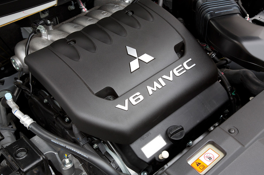  Mitsubishi Outlander V6 3.0     2.4