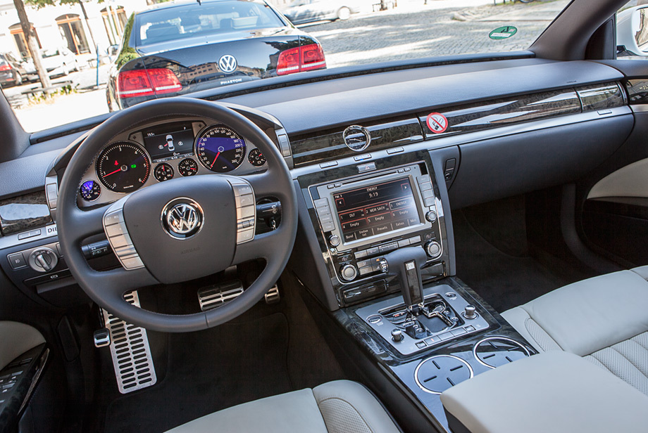      Volkswagen Phaeton