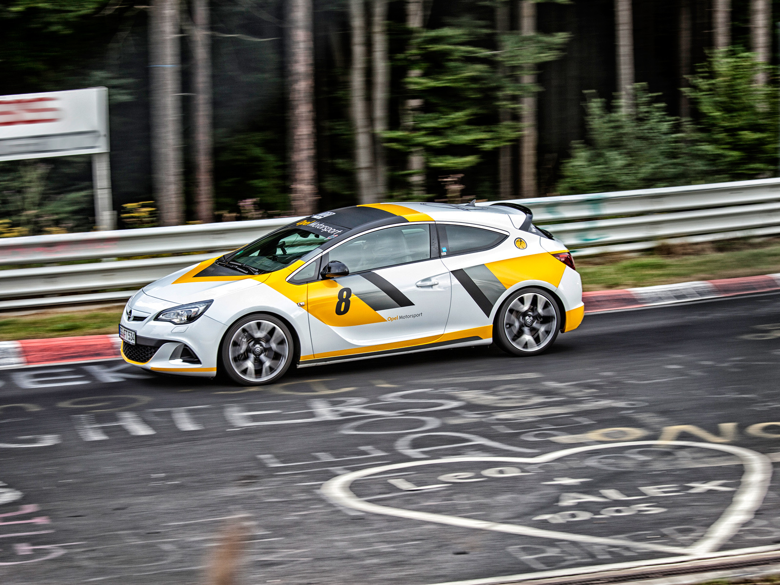  - Opel Astra OPC  