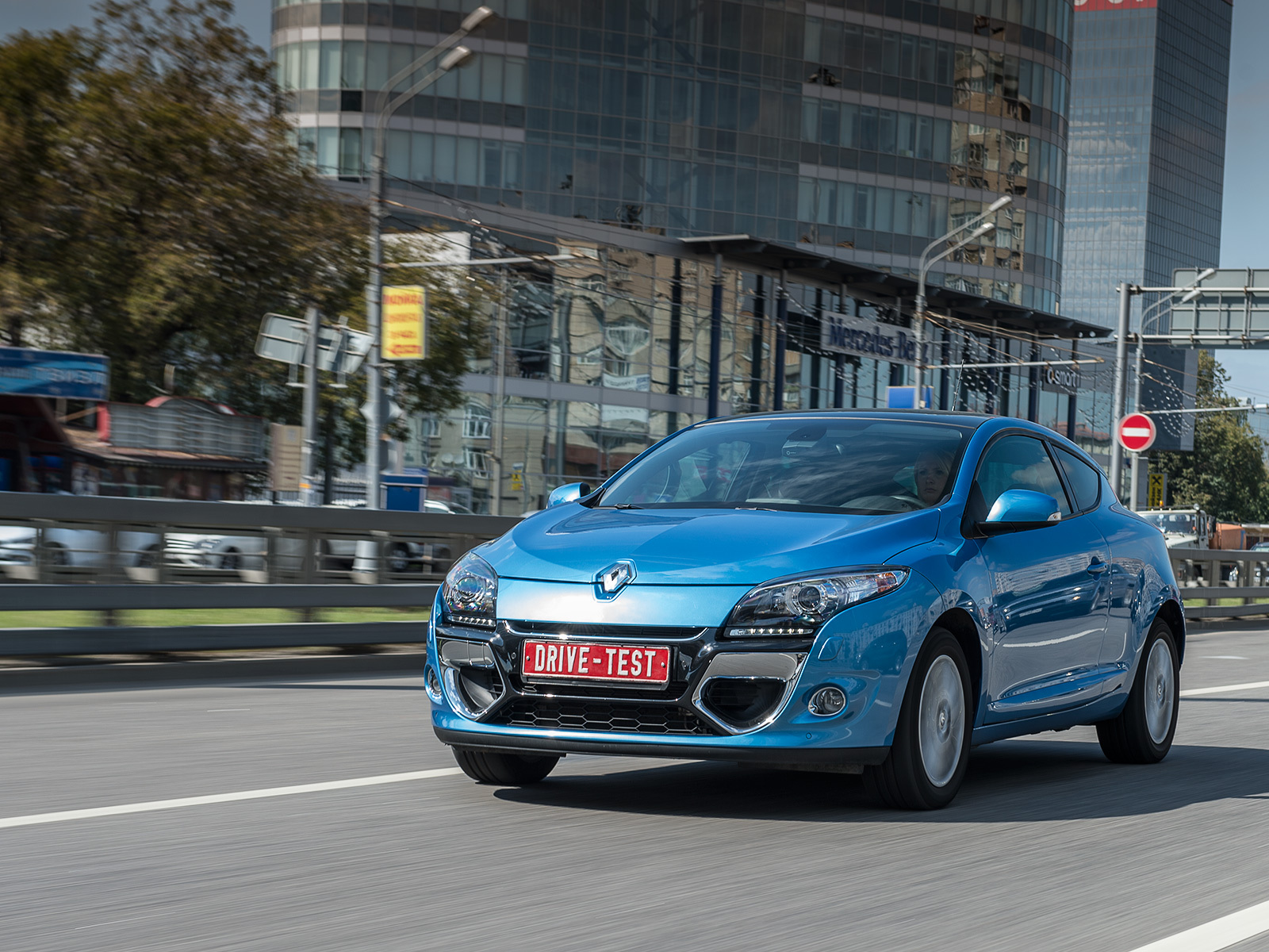   Kia pro_ceed  Renault Megane Coupe   3D