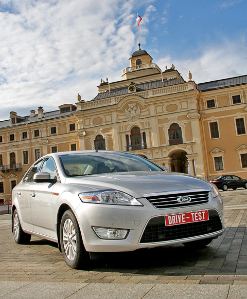 Mondeo Family Car 2015 | Ford IE